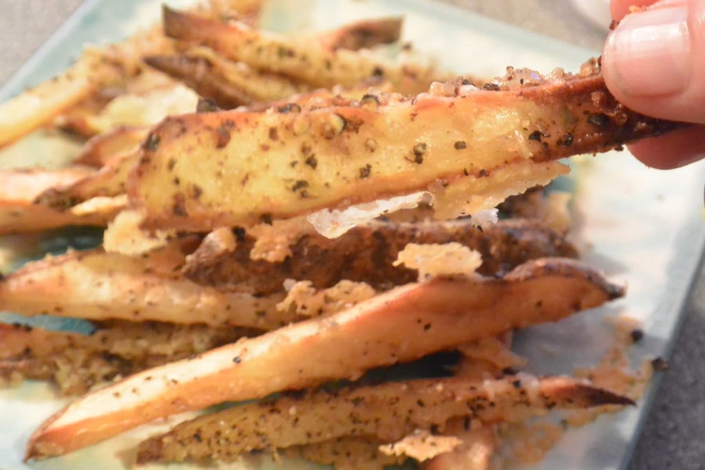 recipe-spicy-oven-baked-french-fries-cleveland-clinic